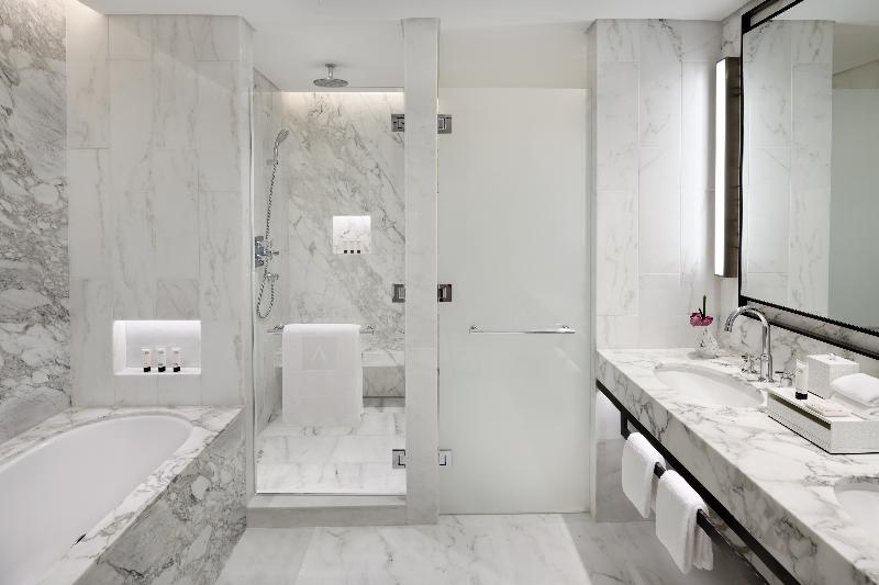 غرفة بريميوم ثلاثية, Grand Continental  Kuala Terengganu