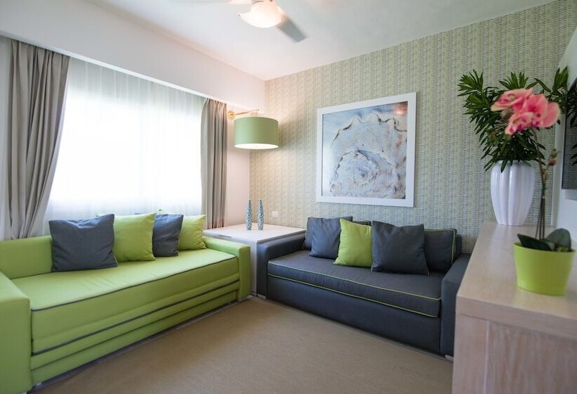 سوییت خانوادگی, Grand Sirenis Punta Cana Resort - All Inclusive