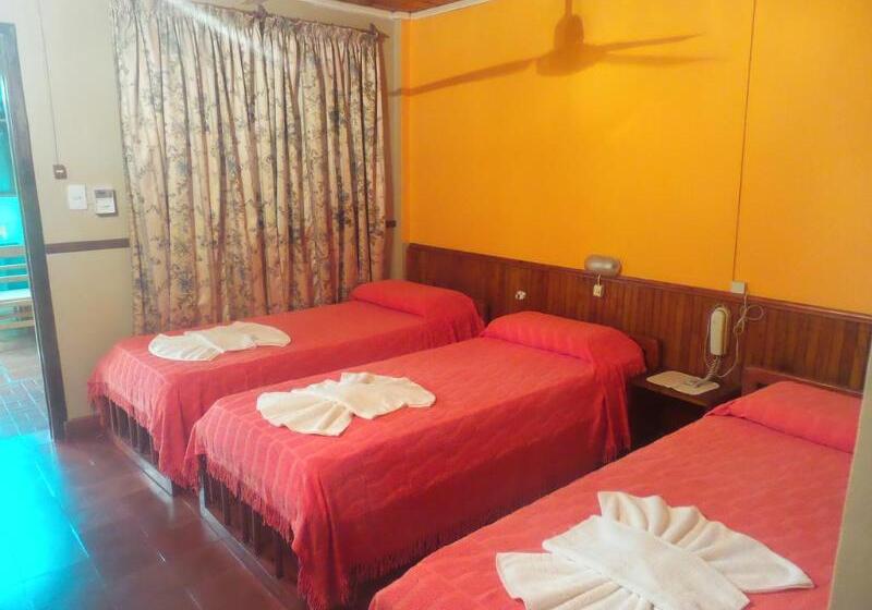 غرفة قياسية ثلاثية, Hosteria Los Helechos