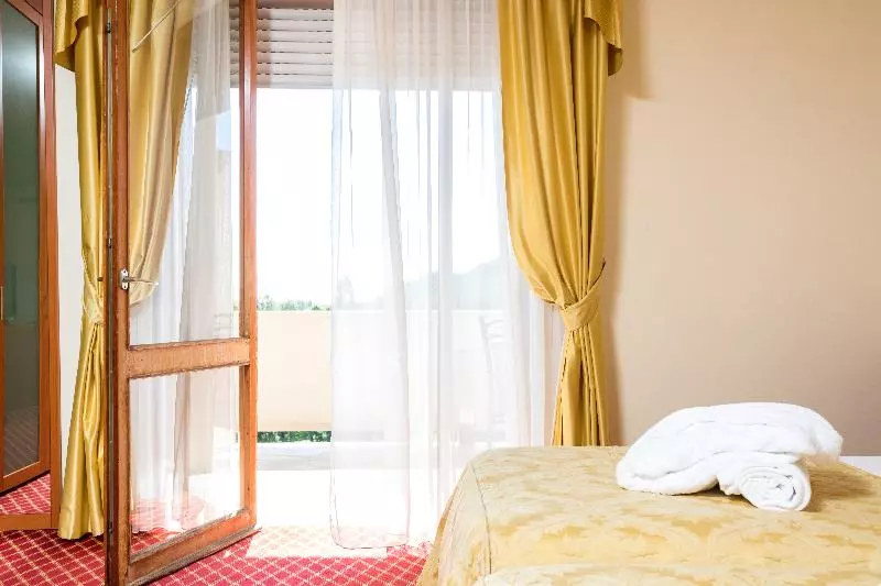 سوییت با چشم‌انداز استخر, JOIA Paraíso by Iberostar - Adults Only