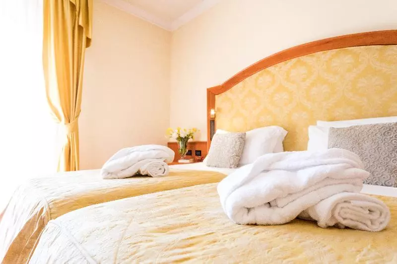 سوییت با چشم‌انداز استخر, JOIA Paraíso by Iberostar - Adults Only
