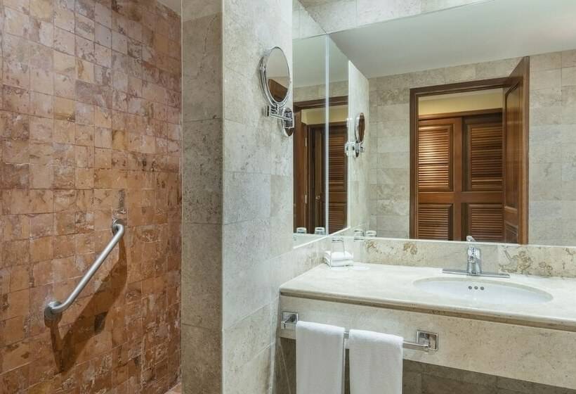 주니어 스위트, Iberostar Waves Paraíso Beach