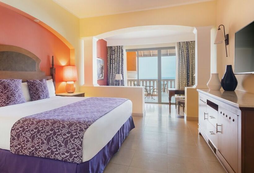 سوییت جونیور با چشم‌انداز دریا, Iberostar Selection Rose Hall Suites