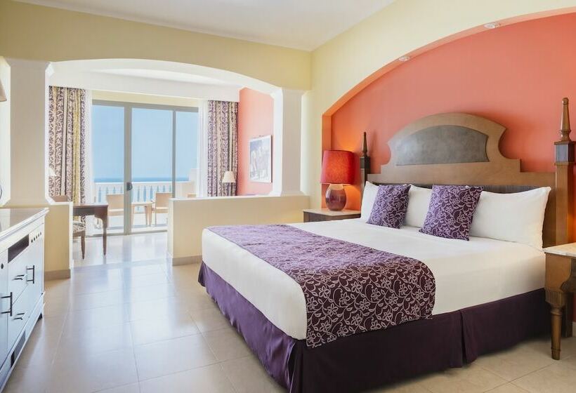 سوییت جونیور با چشمانداز دریا, Iberostar Selection Rose Hall Suites