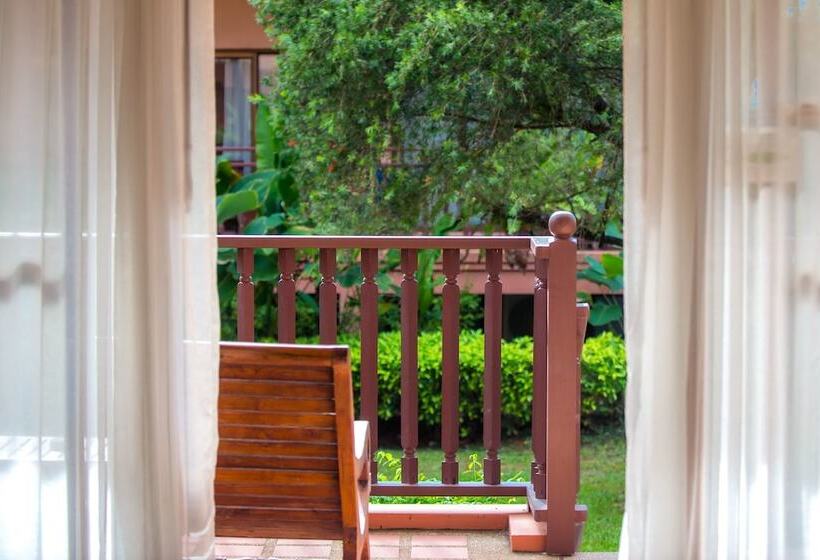 חדר משפחתי, Lanta Casuarina Beach Resort   Sha Plus