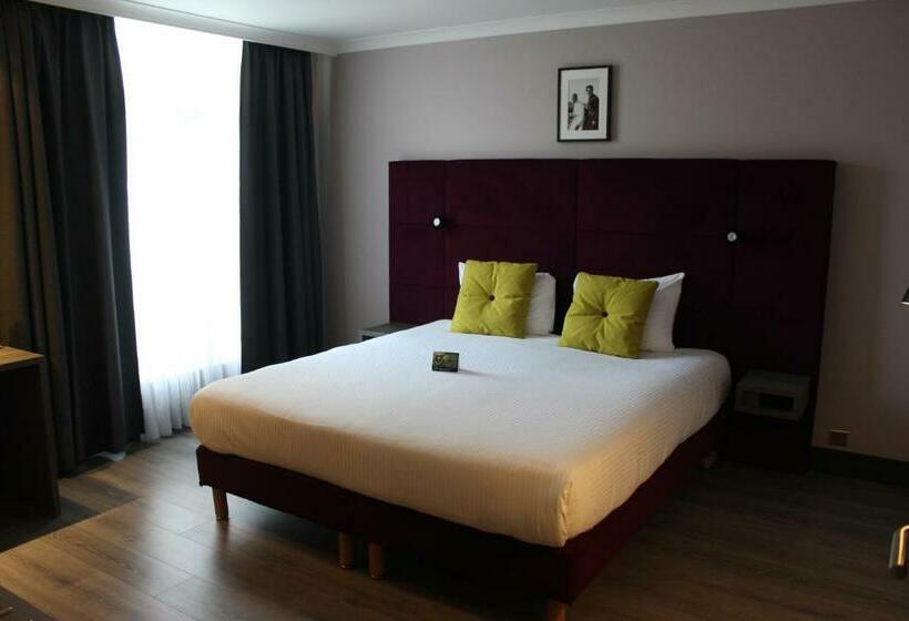 Pokój Standard, Marivaux