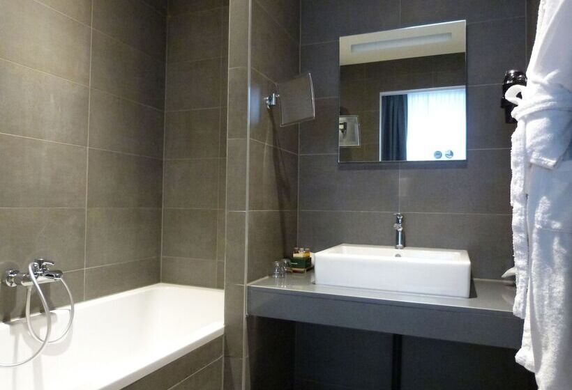 Pokój Deluxe, Marivaux