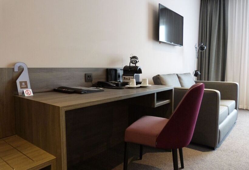 Pokój Deluxe, Marivaux