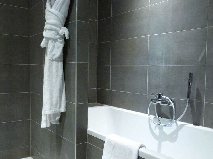 Junior Suite, Marivaux