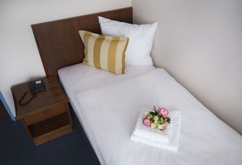 غرفة قياسية فردية, Marttel