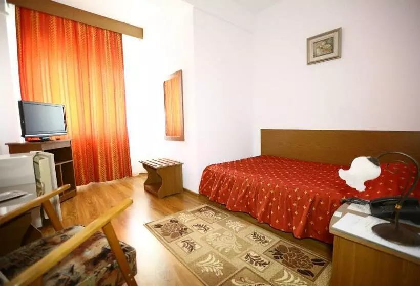 اتاق استاندارد یک نفره, Moldova