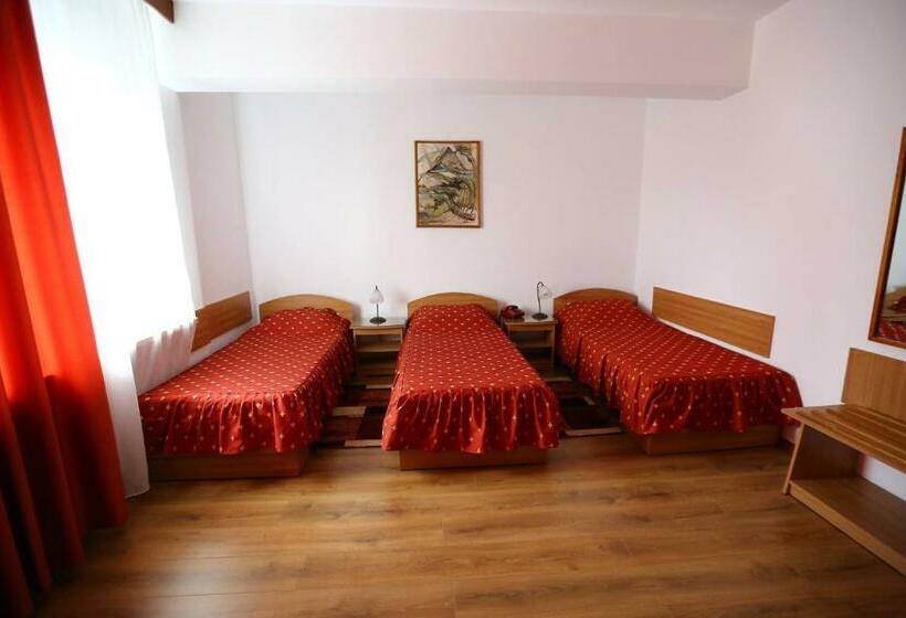 スタンダードトリプルルーム, Moldova