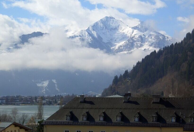 דירת חדר, Neue Post