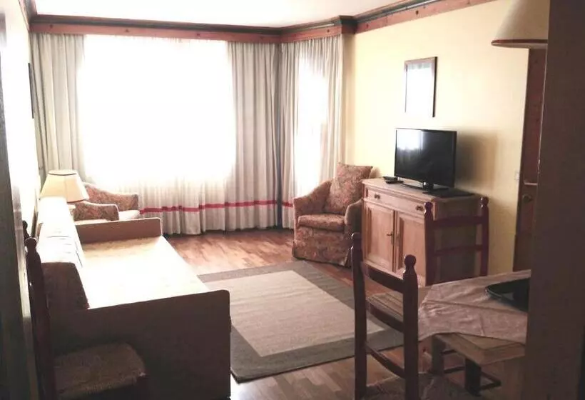 スイート, Rta Hotel Catturani