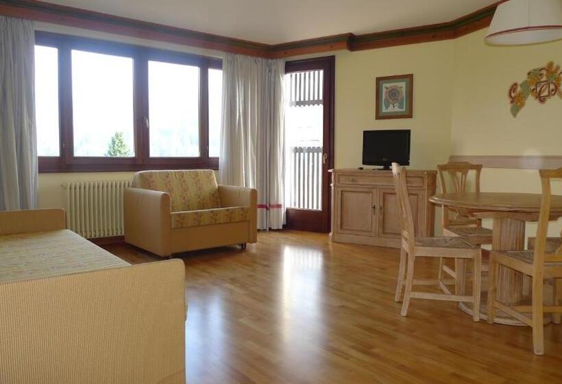 جناح جونيور سوبريور, Rta Hotel Catturani