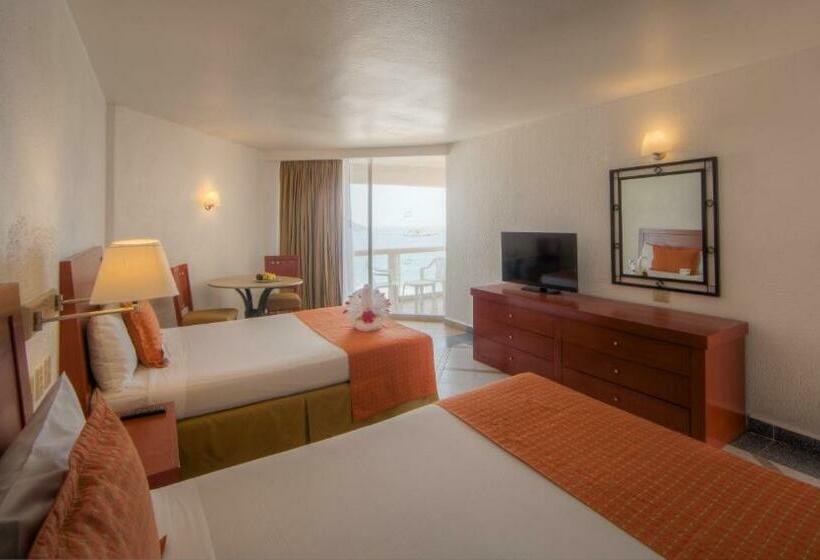 带观景的豪华间, Park Royal Beach Ixtapa  All Inclusive
