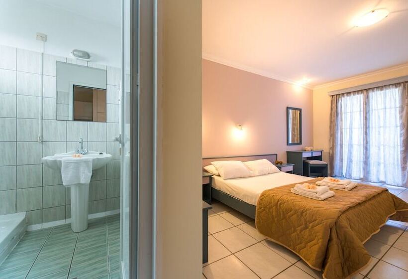 اتاق استاندارد سه نفره, Sofia S