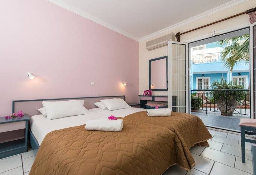 اتاق استاندارد سه نفره, Sofia S