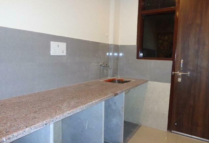 Студио Стандарт с Балконом, Rukmani Inn