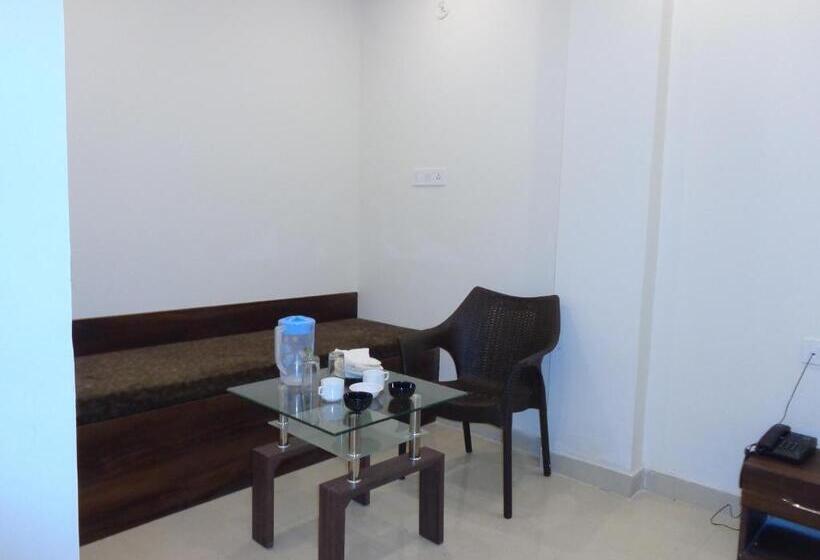 Студия Стандарт, Rukmani Inn