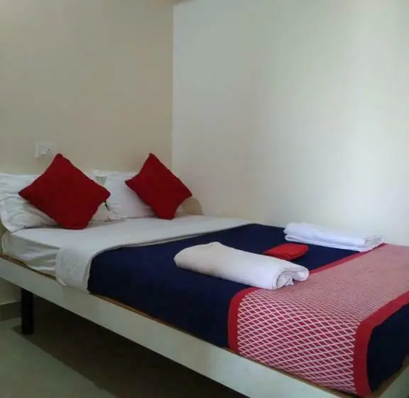 スタンダードルーム, Raje Sambhaji Guest House
