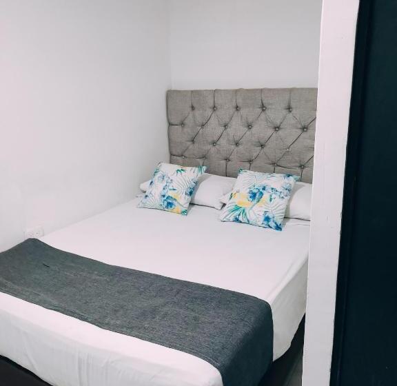 ベーシックルーム, Tranvia