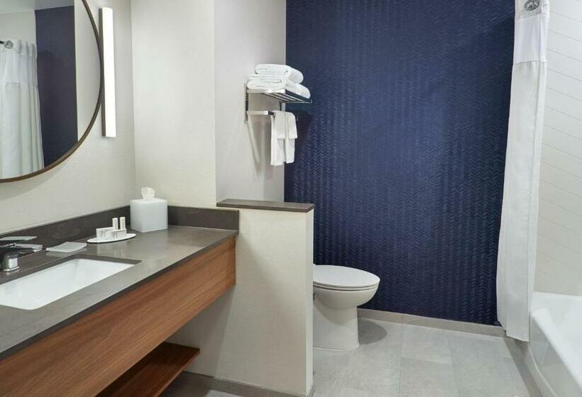 غرفة قياسية سرير كينج, Fairfield Inn & Suites By Marriott Athensuniversity Area