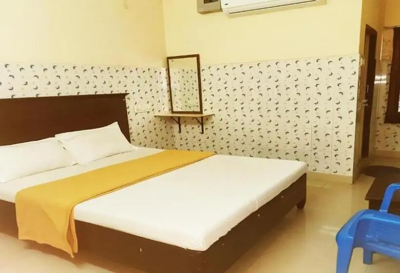 デラックスルーム, Vishnu Residency Warangal