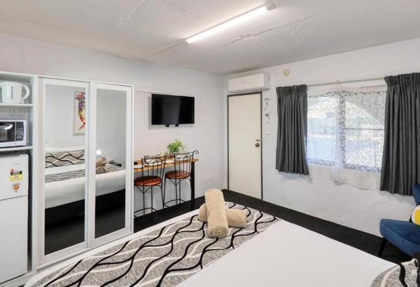 اتاق استاندارد با تخت بزرگ, Parkes Federation Motel