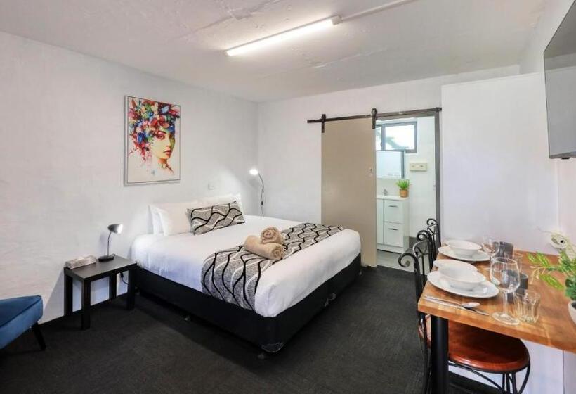 اتاق استاندارد با تخت بزرگ, Parkes Federation Motel