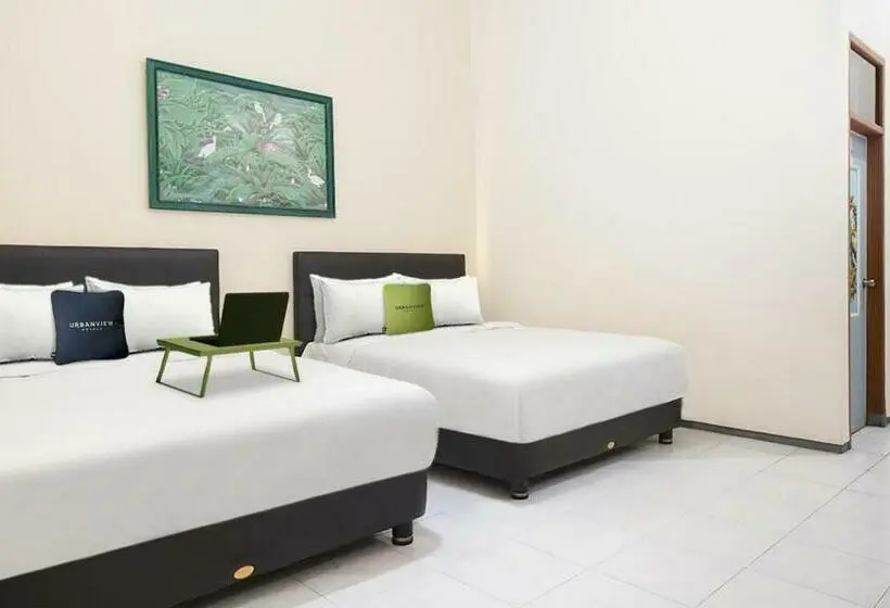 スタンダードルーム, Urbanview Hotel Near Jatim Park 1 By Reddoorz