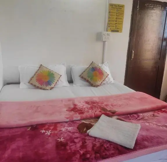 ファミリールーム, Hill Veu Home Bir Billing
