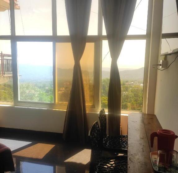 豪华家庭房间, Hill Veu Home Bir Billing