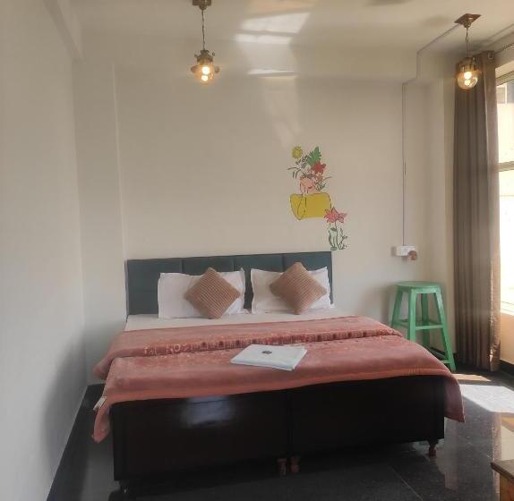 豪华家庭房间, Hill Veu Home Bir Billing