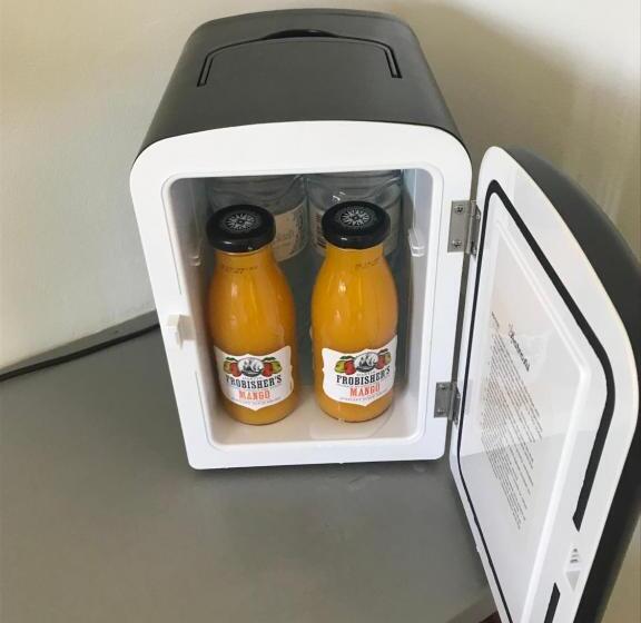 スタンダードルーム, The Coach And Horses