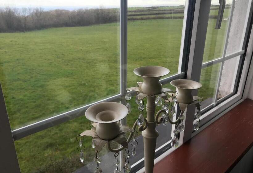 スタンダードルーム, The Coach And Horses