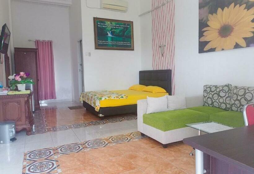 סוויטה, Nayora Prabumulih