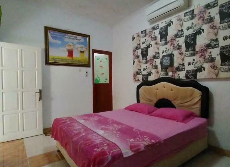 חדר סטנדרט, Nayora Prabumulih