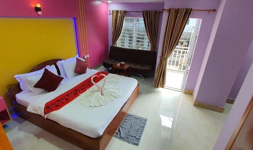 جناح سرير كينج, Pheng Chenda