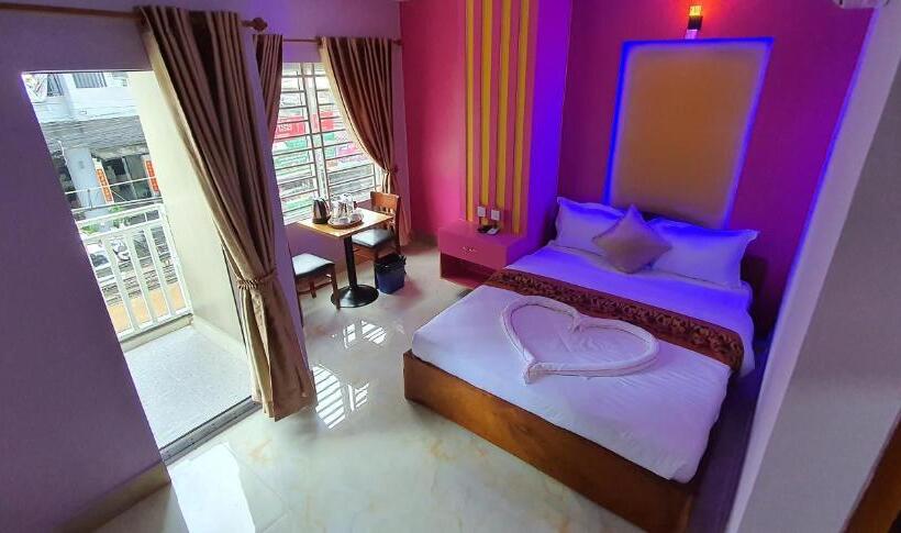 חדר דלוקס עם מרפסת, Pheng Chenda