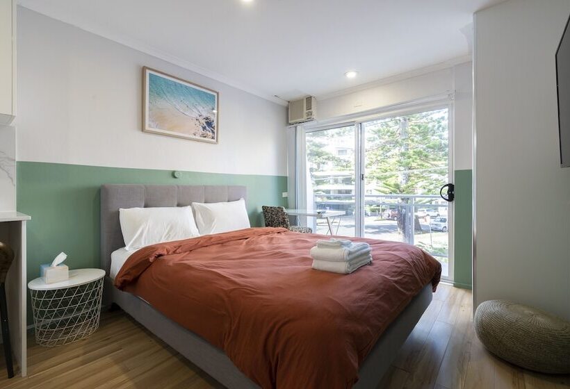Студия Стандарт, Manly Waves Studios & Apartments