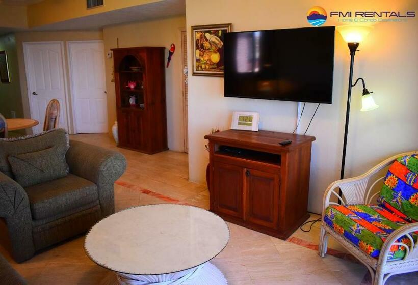 آپارتمان 2 خوابه, Marina Pinacate B 403