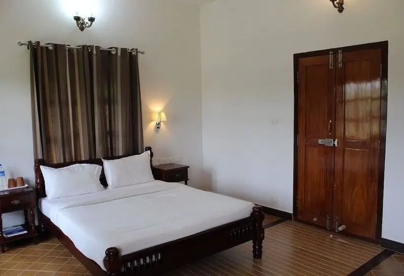 Standard-huone, Rasa Gurukul