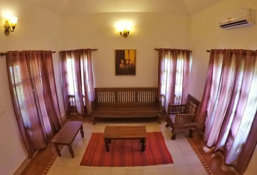Standard-huone, Rasa Gurukul
