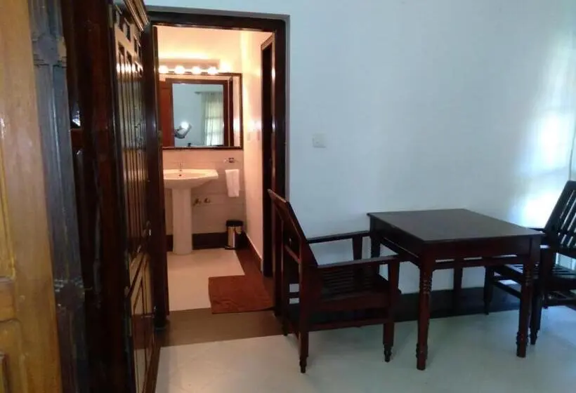 Deluxe-huone Parveke, Rasa Gurukul