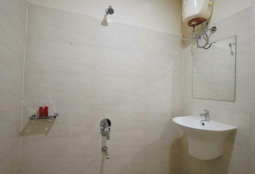 اتاق لوکس سه تخته, Prime Inn