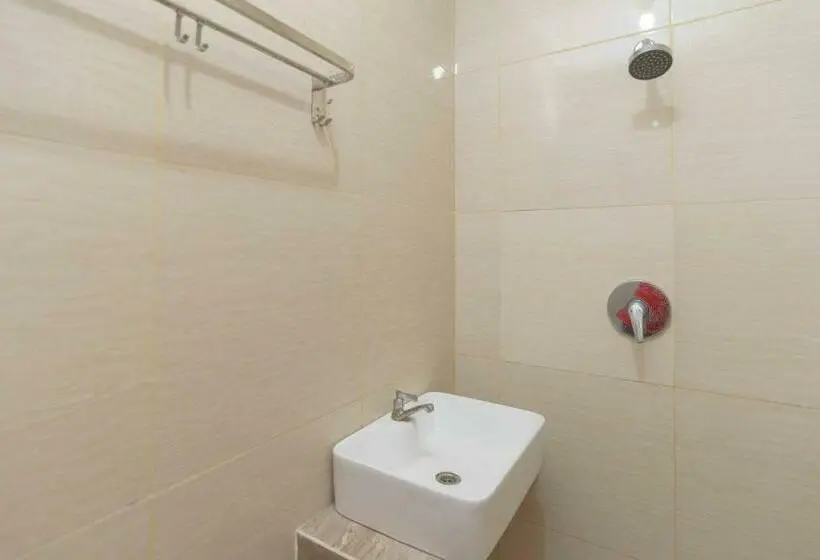 スタンダードルーム, Reddoorz Plus Near Eka Hospital Bsd 5