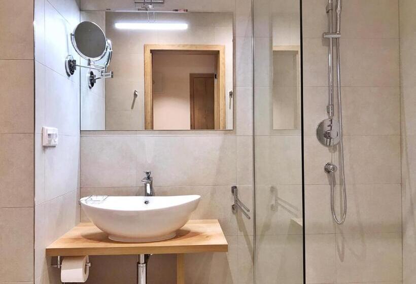 带阳台的豪华间, Wellness Penzion Lázně Kvilda