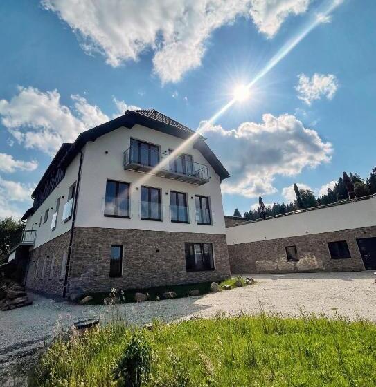 带阳台的豪华间, Wellness Penzion Lázně Kvilda