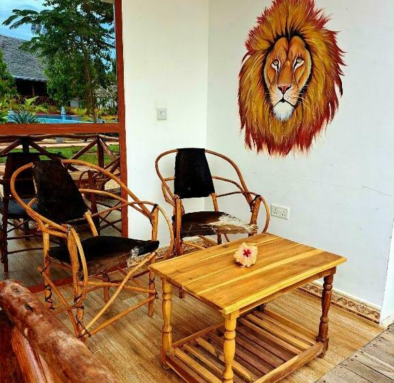 バルコニー付きスタンダードルーム, Mimi Na Wewe Villa